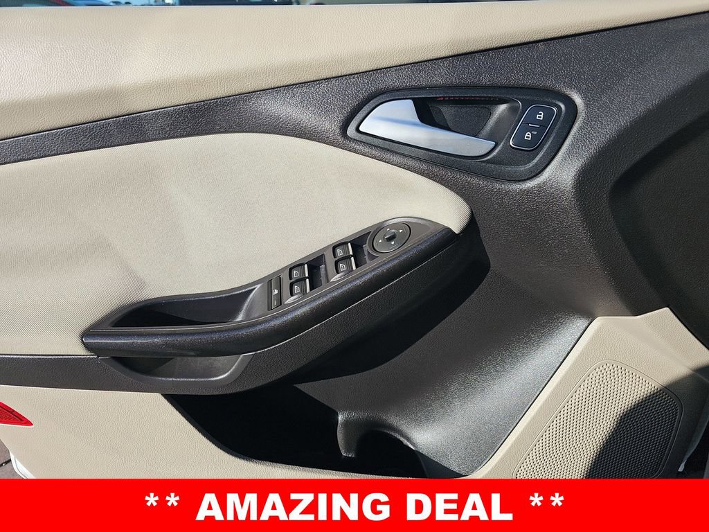 Used 2015 Ford Focus Electric Hatchback image 27