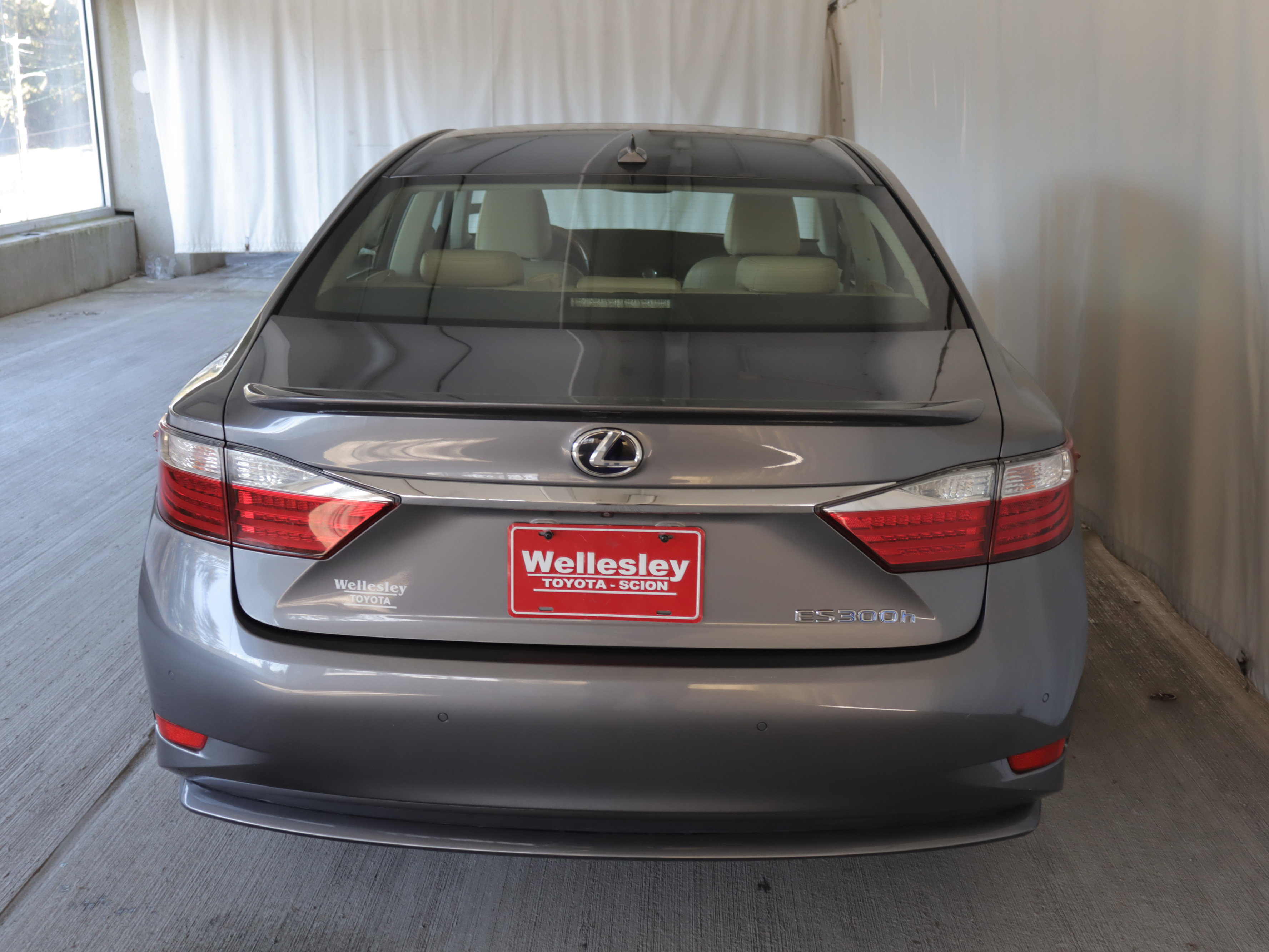 Used 2013 Lexus ES 300h w/ Luxury Pkg image 25