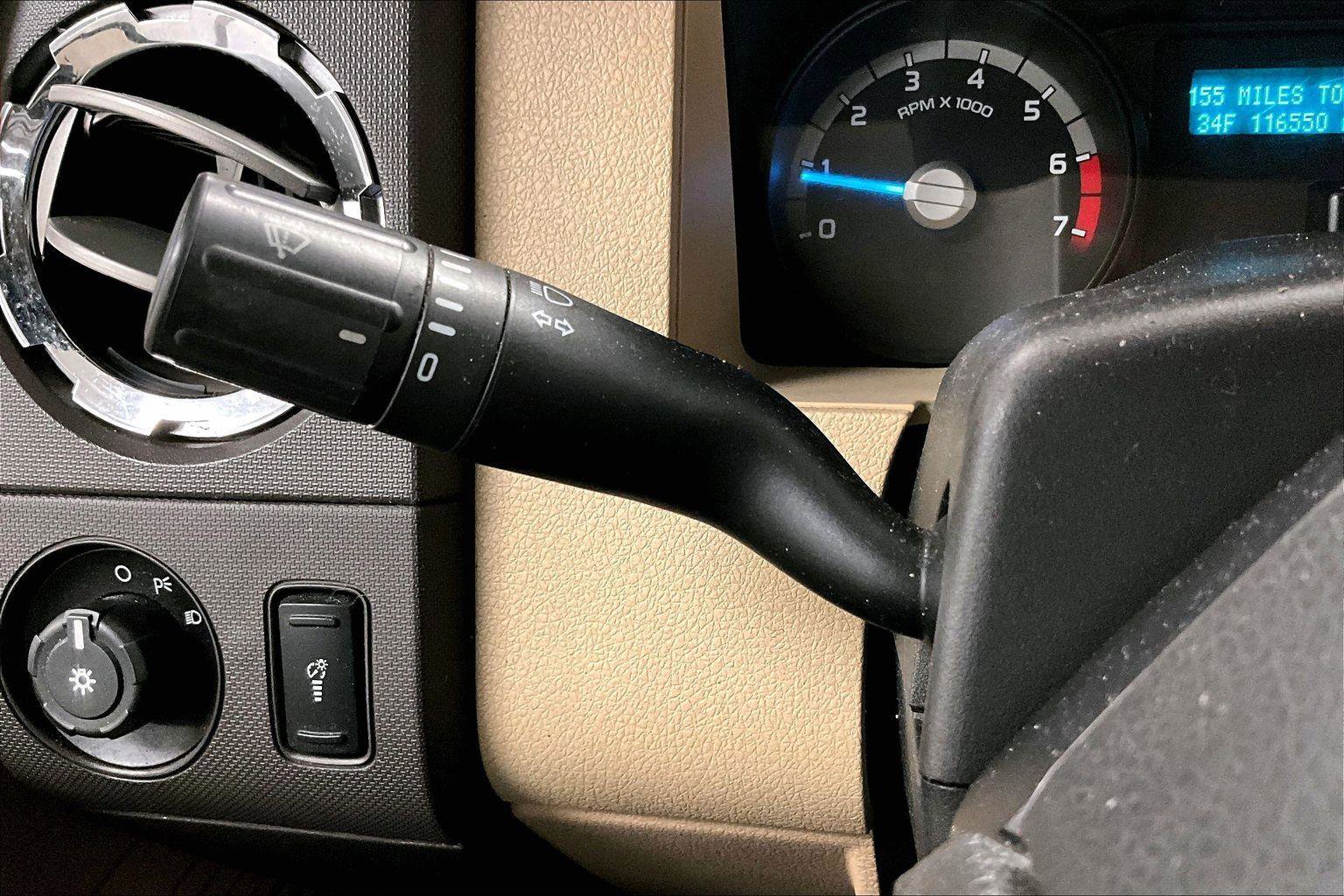 Used 2011 Ford F250 XLT w/ Camper Pkg image 30