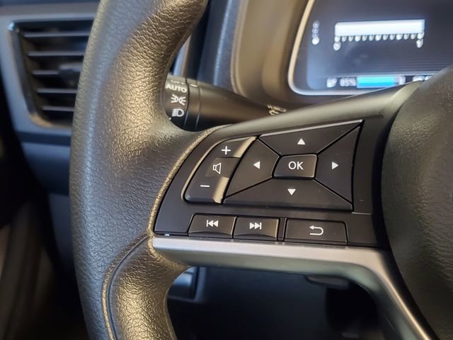 Used 2025 Nissan Leaf S image 12