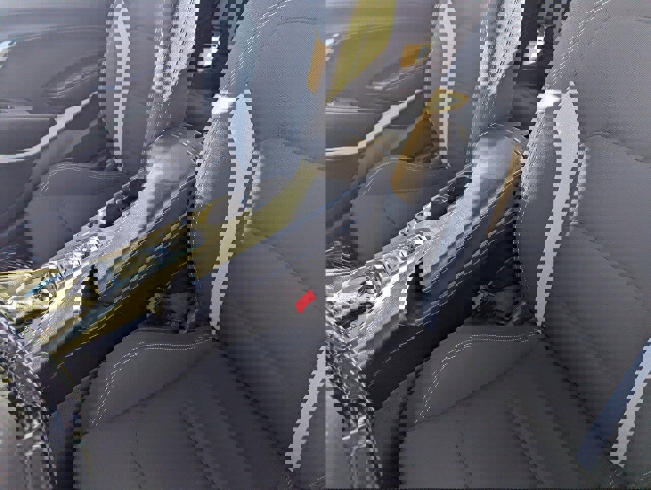 Used 2023 Chevrolet Camaro LT image 17