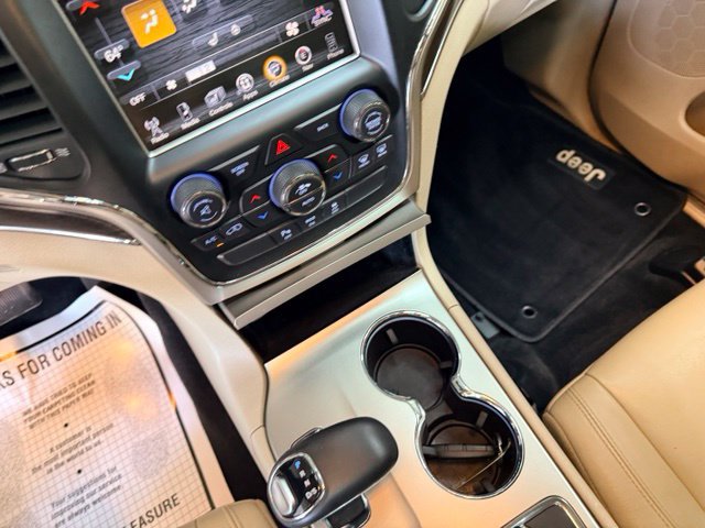 Used 2014 Jeep Grand Cherokee Limited AWD/4WD image 31