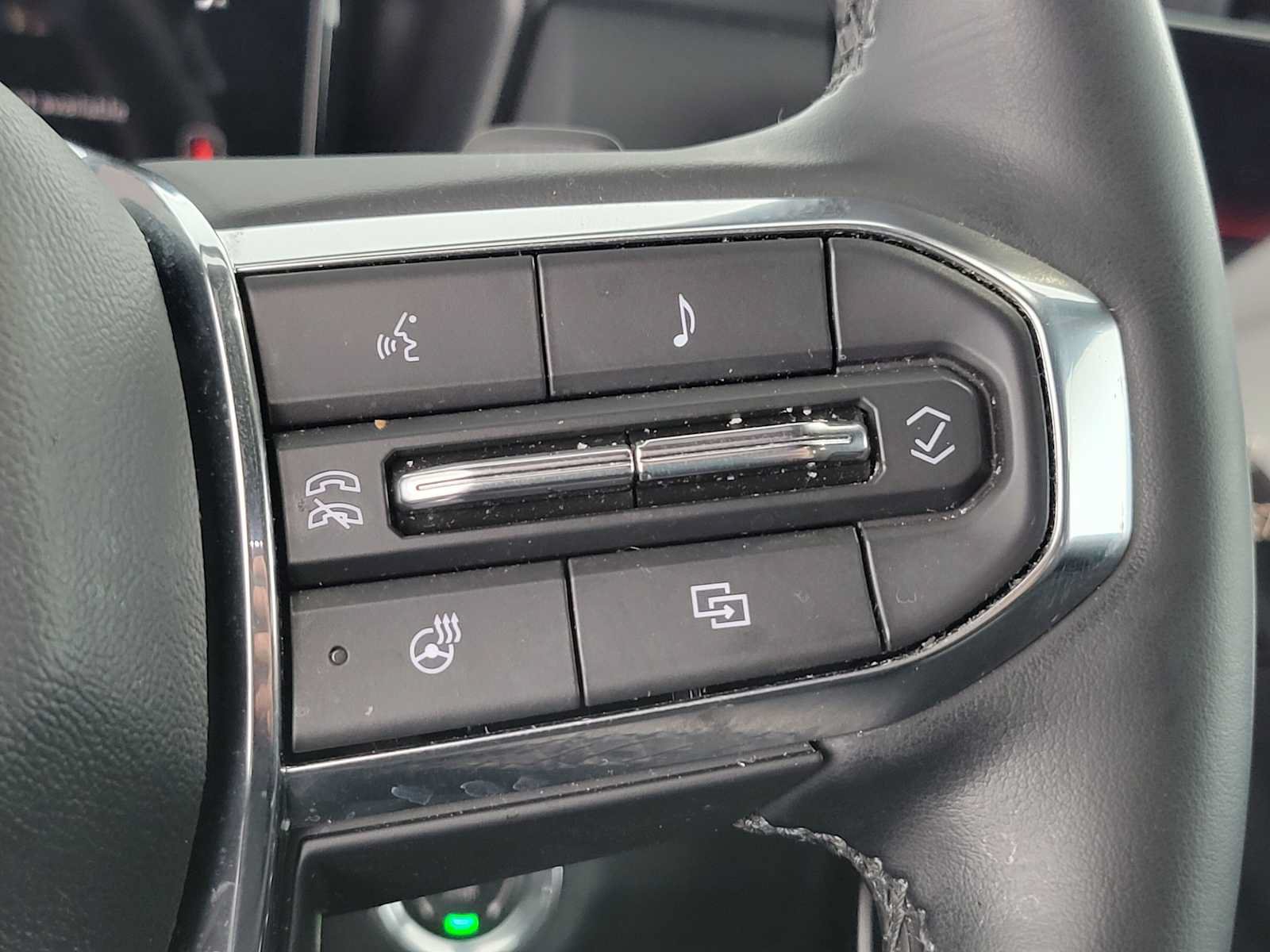 Used 2026 GMC Terrain Elevation w/ Technology Package II AWD/4WD image 30