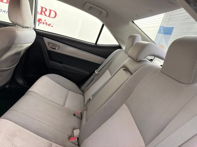 Used 2015 Toyota Corolla LE FWD image 13