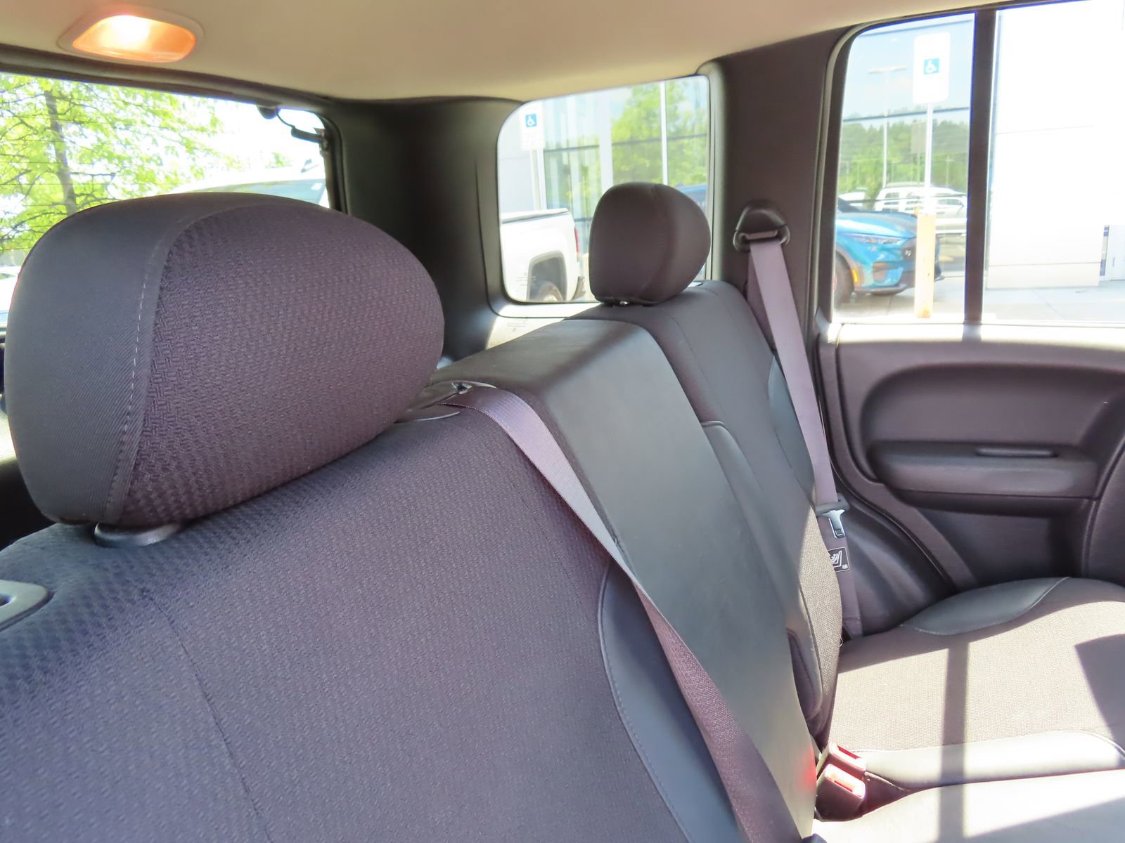 Used 2003 Jeep Liberty Renegade AWD/4WD image 33