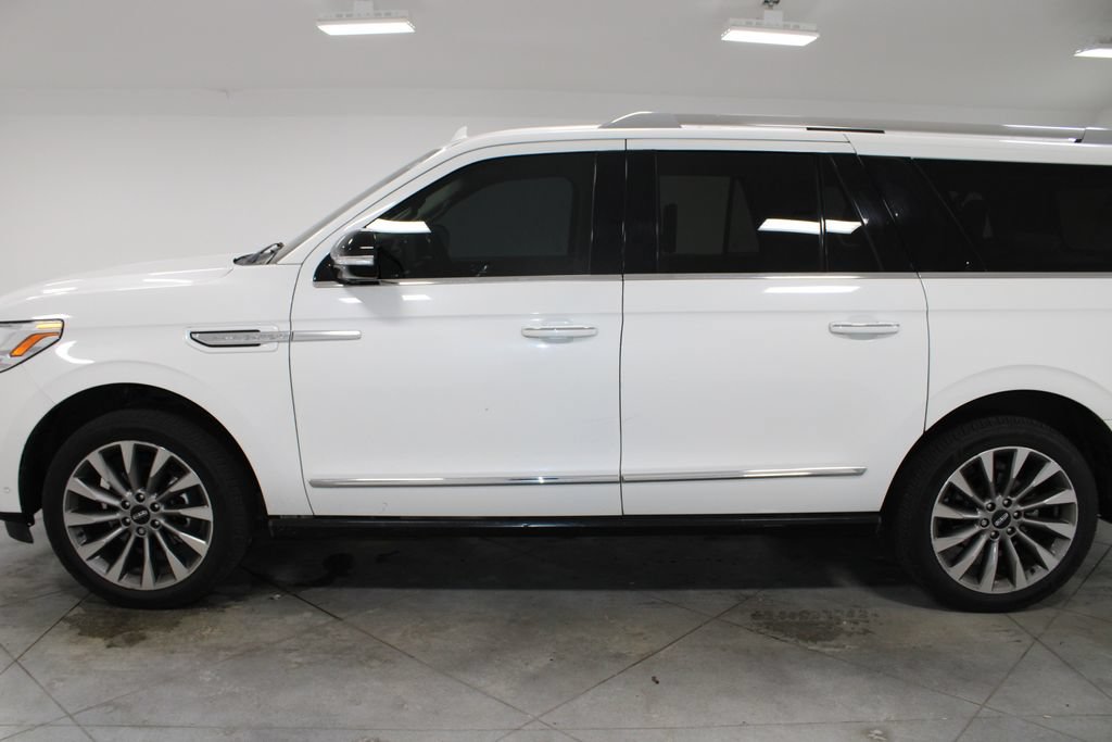 Used 2020 Lincoln Navigator L Reserve w/ Luxury Package AWD/4WD image 6