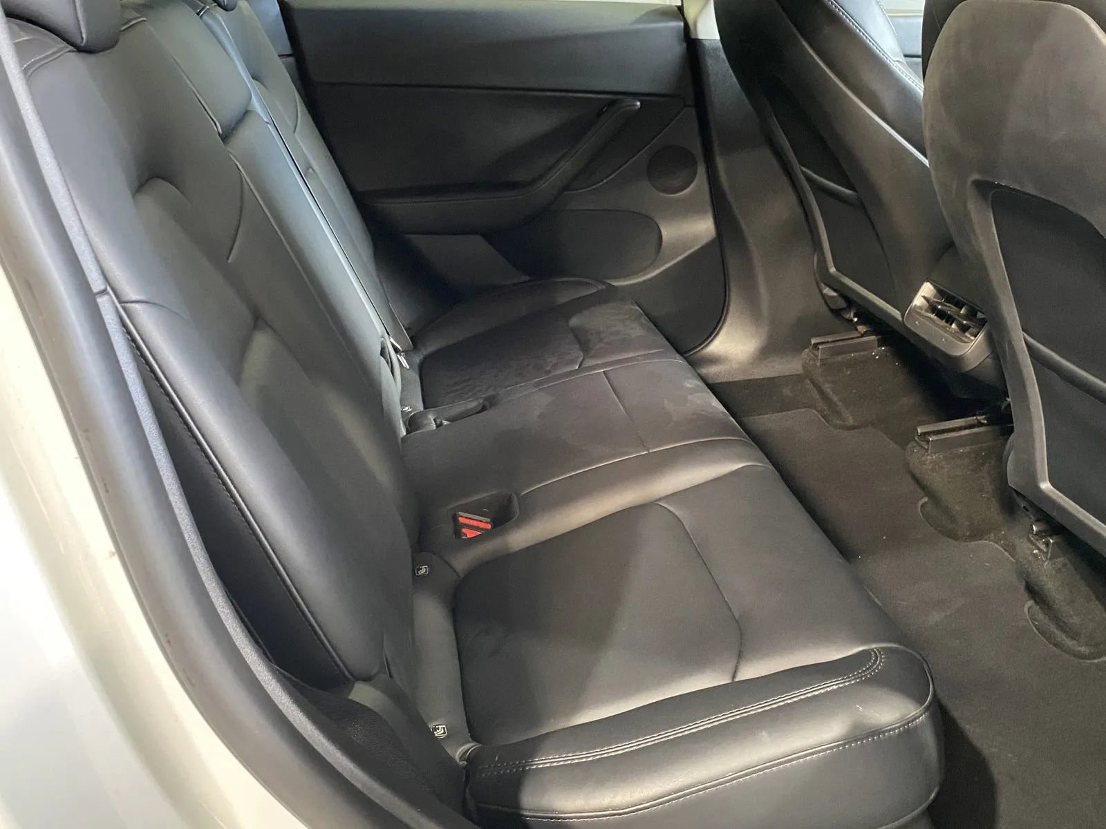 Used 2022 Tesla Model Y Performance image 7