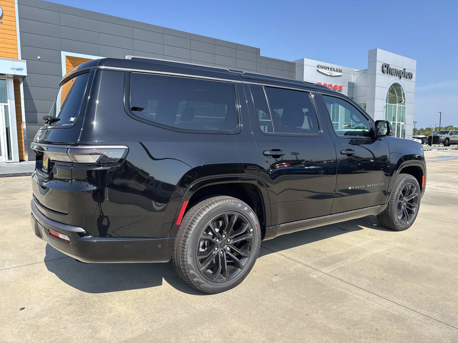 New 2026 Jeep Grand Wagoneer Summit AWD/4WD image 7