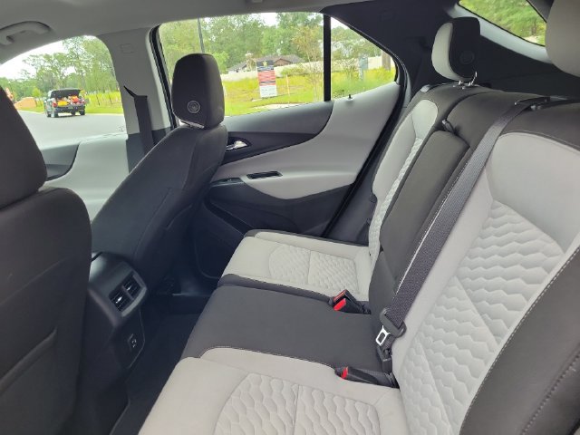 Used 2020 Chevrolet Equinox LS FWD image 13
