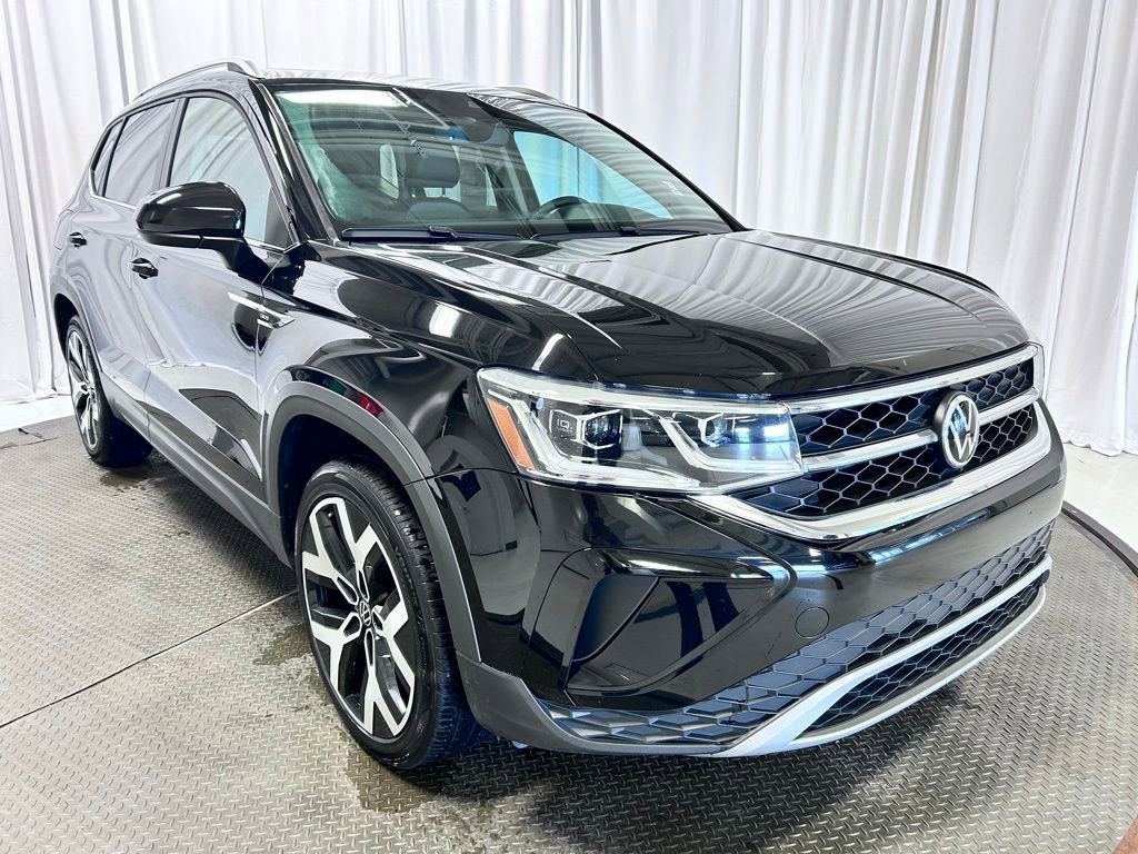 Used 2022 Volkswagen Taos SEL image 24