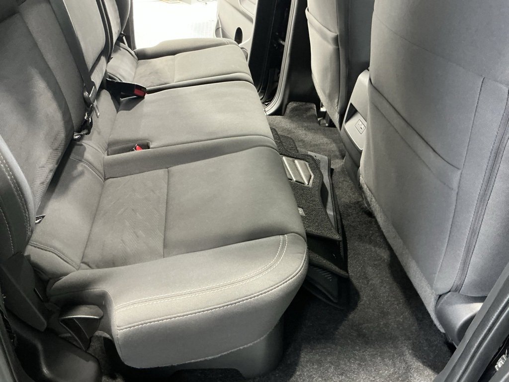 Used 2022 Nissan Frontier SV image 19