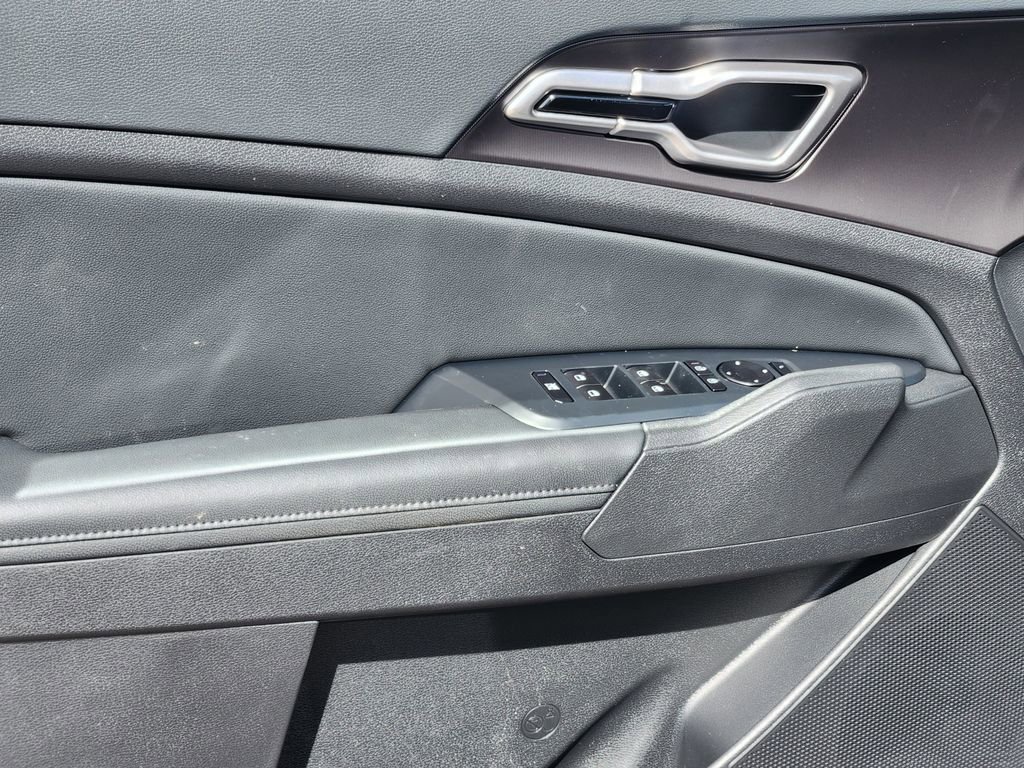 New 2026 Kia Sportage EX image 6
