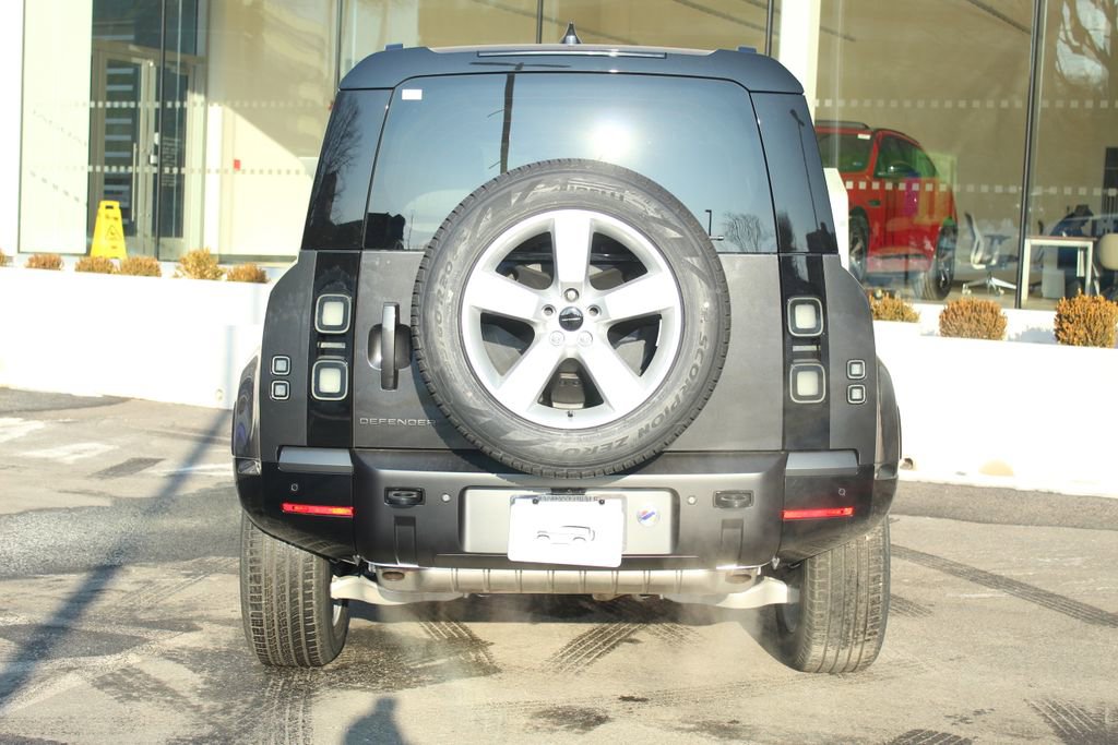 New 2026 Land Rover Defender 110 X-Dynamic SE AWD/4WD image 7