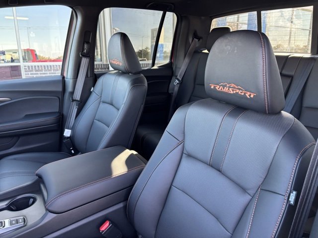 Certified 2025 Honda Ridgeline TrailSport image 12