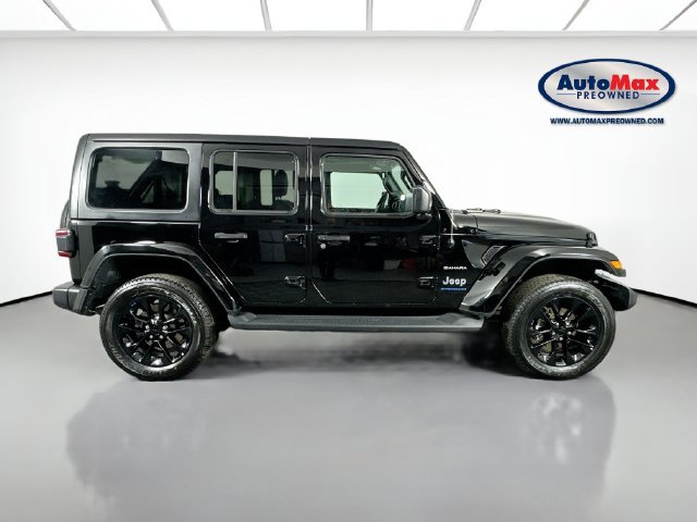 Used 2023 Jeep Wrangler Unlimited Sahara w/ Cold Weather Group AWD/4WD image 10