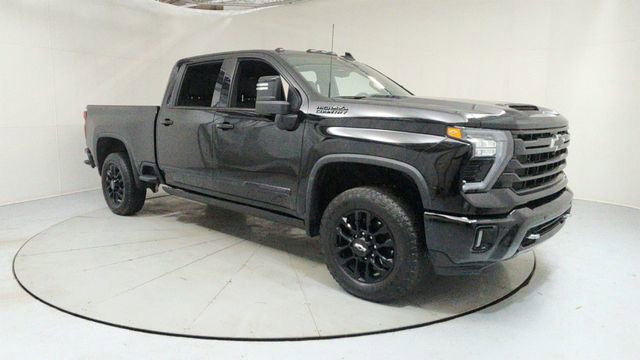 Used 2025 Chevrolet Silverado 2500 High Country w/ Midnight Edition image 7
