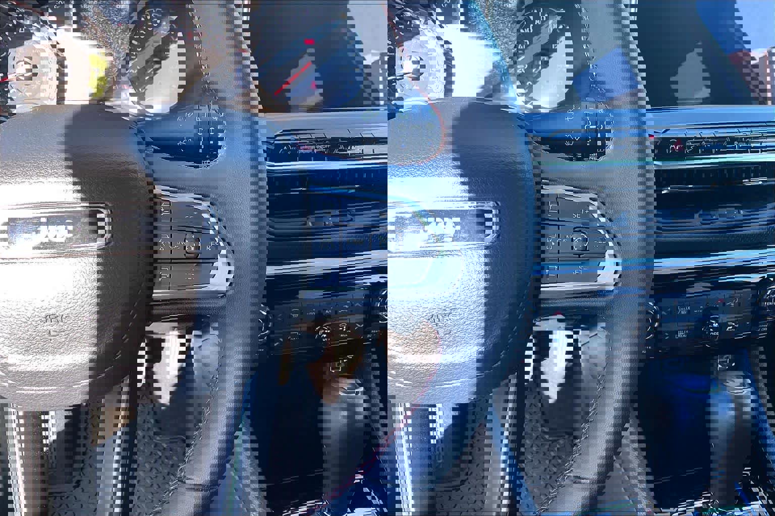 Certified 2024 Jeep Compass Trailhawk image 24