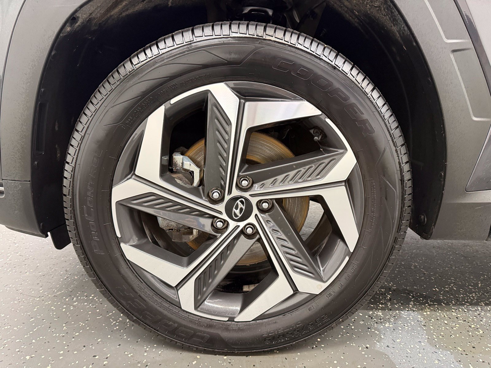 Used 2022 Hyundai Tucson Limited AWD/4WD image 19
