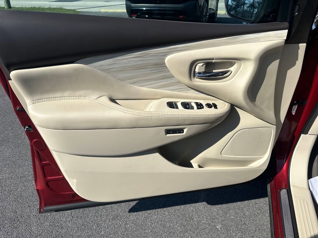 Used 2017 Nissan Murano Platinum w/ Platinum Technology Package image 14