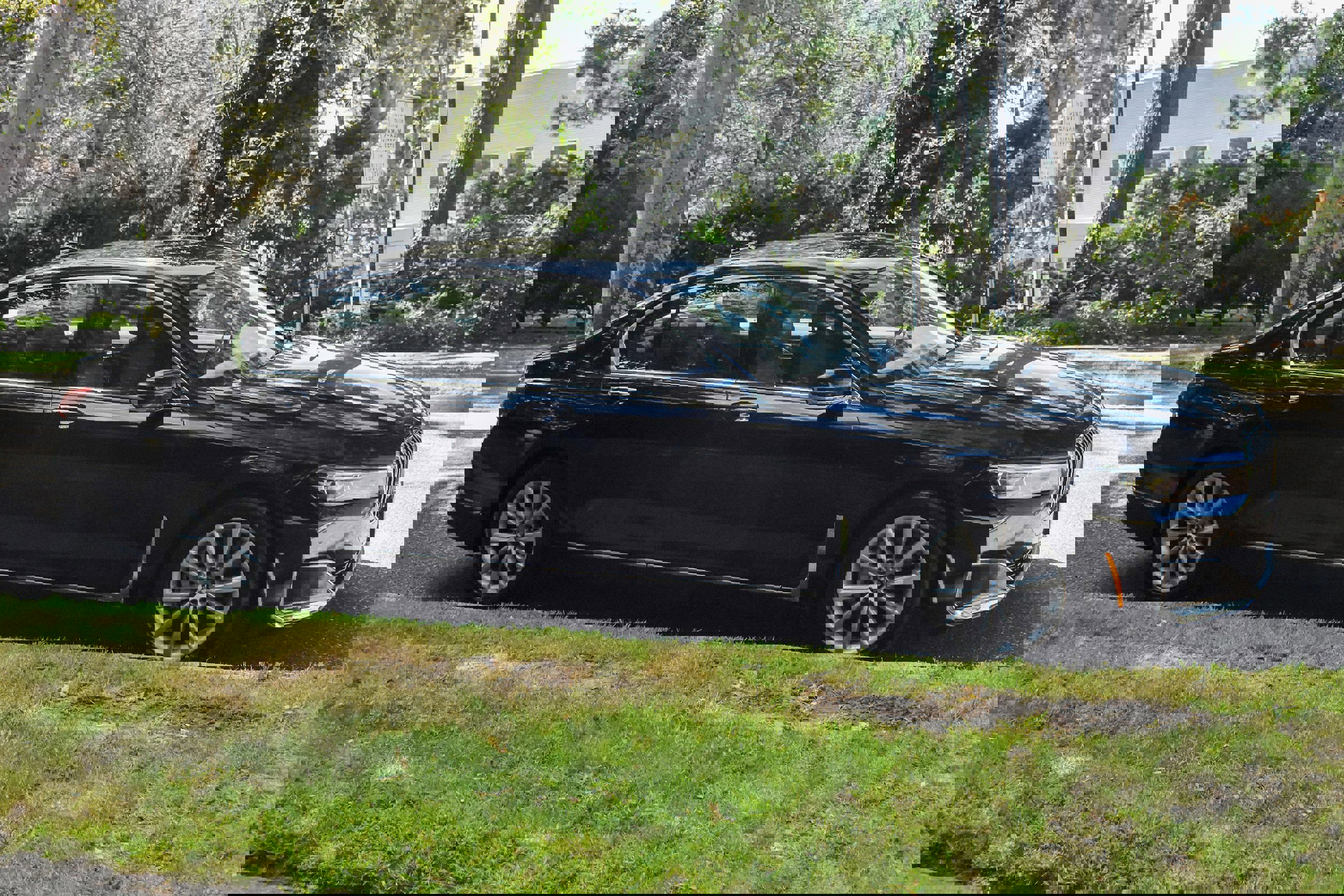 Used 2020 BMW 740i xDrive w/ Cold Weather Package image 10