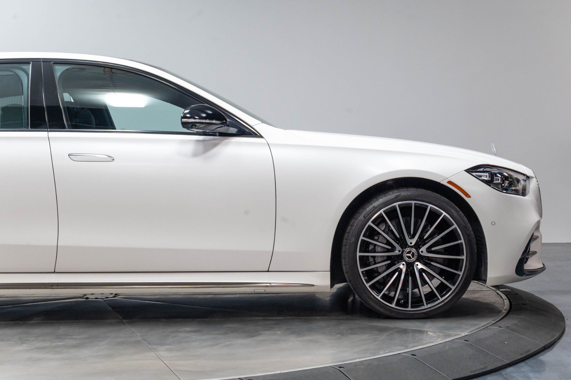 Used 2024 Mercedes-Benz S 580 4MATIC Sedan image 28