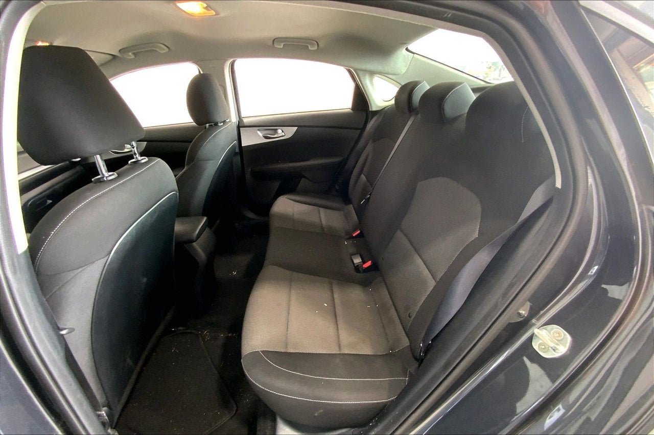 Used 2022 Kia Forte Sedan FWD image 23