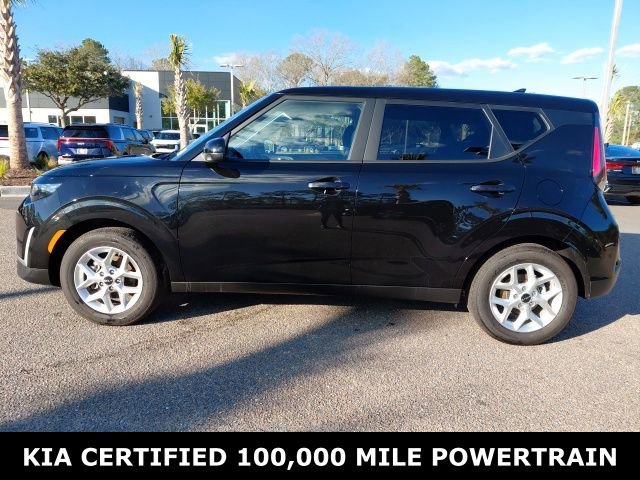 Certified 2025 Kia Soul LX FWD image 8