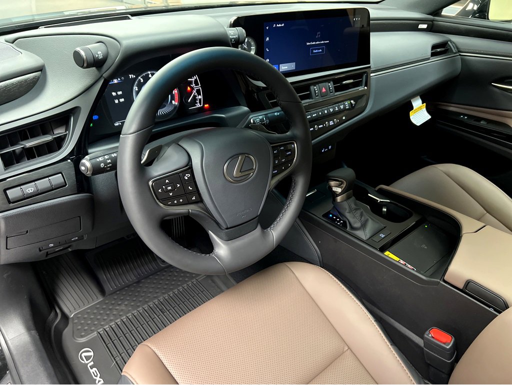 New 2025 Lexus ES 350 w/ Premium Package image 39