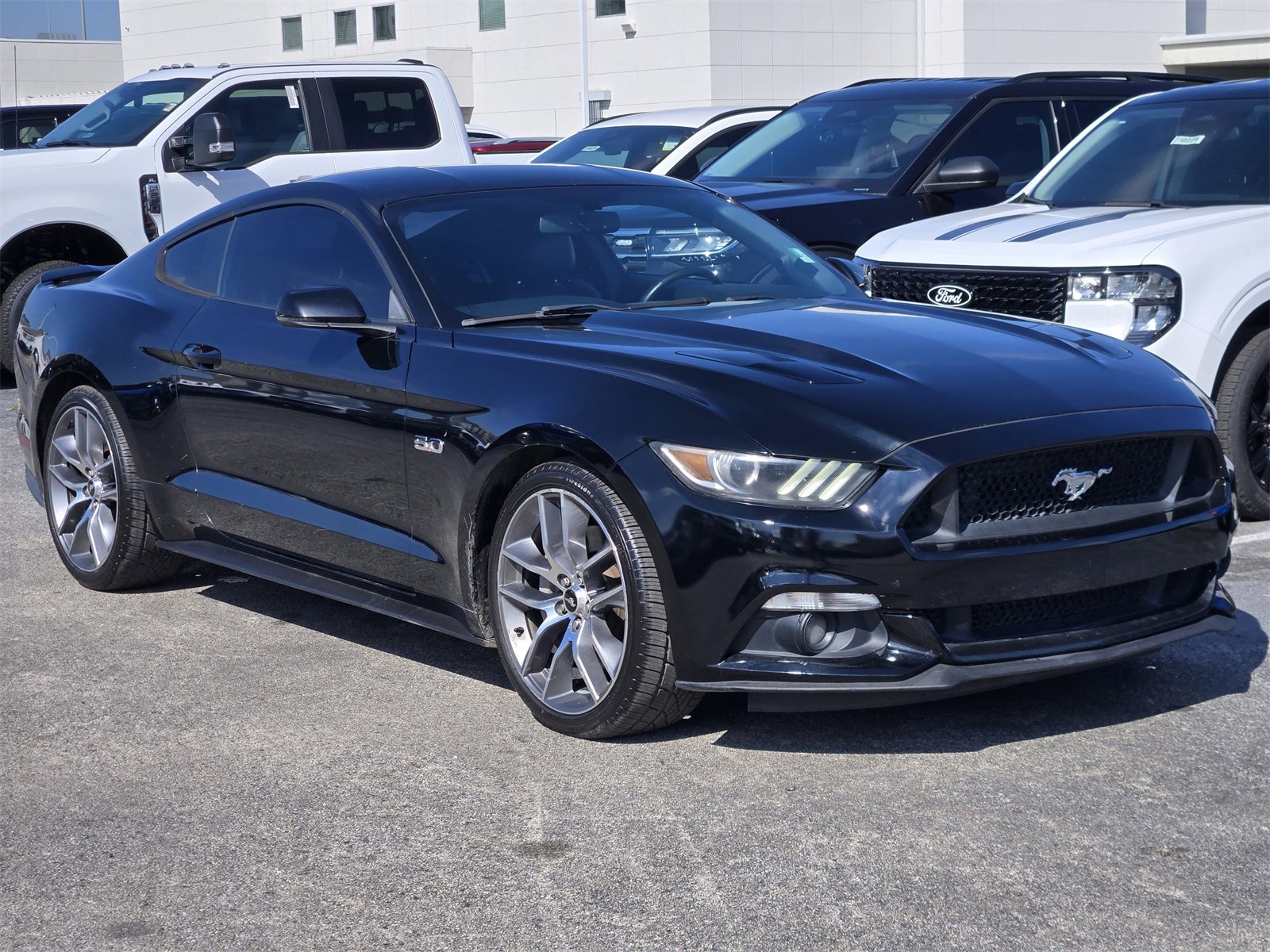 Used 2016 Ford Mustang GT Premium image 3