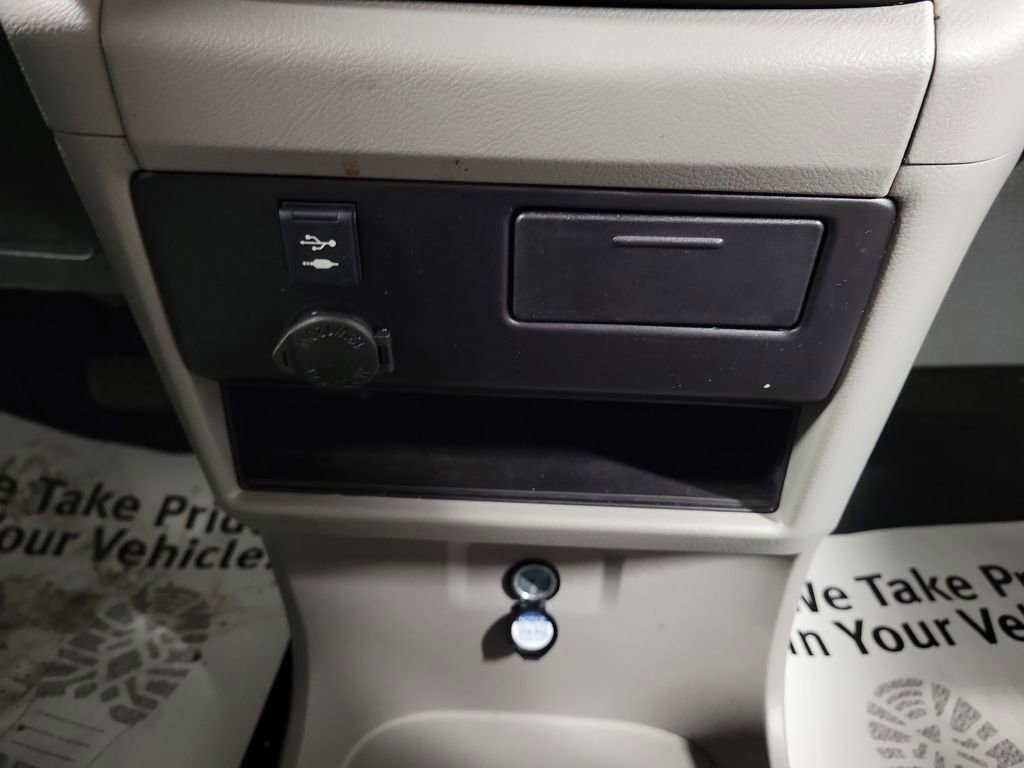 Used 2019 Toyota Sienna LE image 15