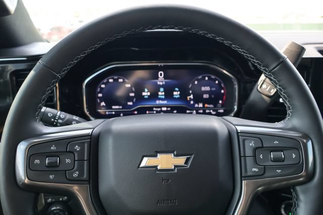 Used 2025 Chevrolet Silverado 2500 High Country w/ High Country Premium Package AWD/4WD image 12