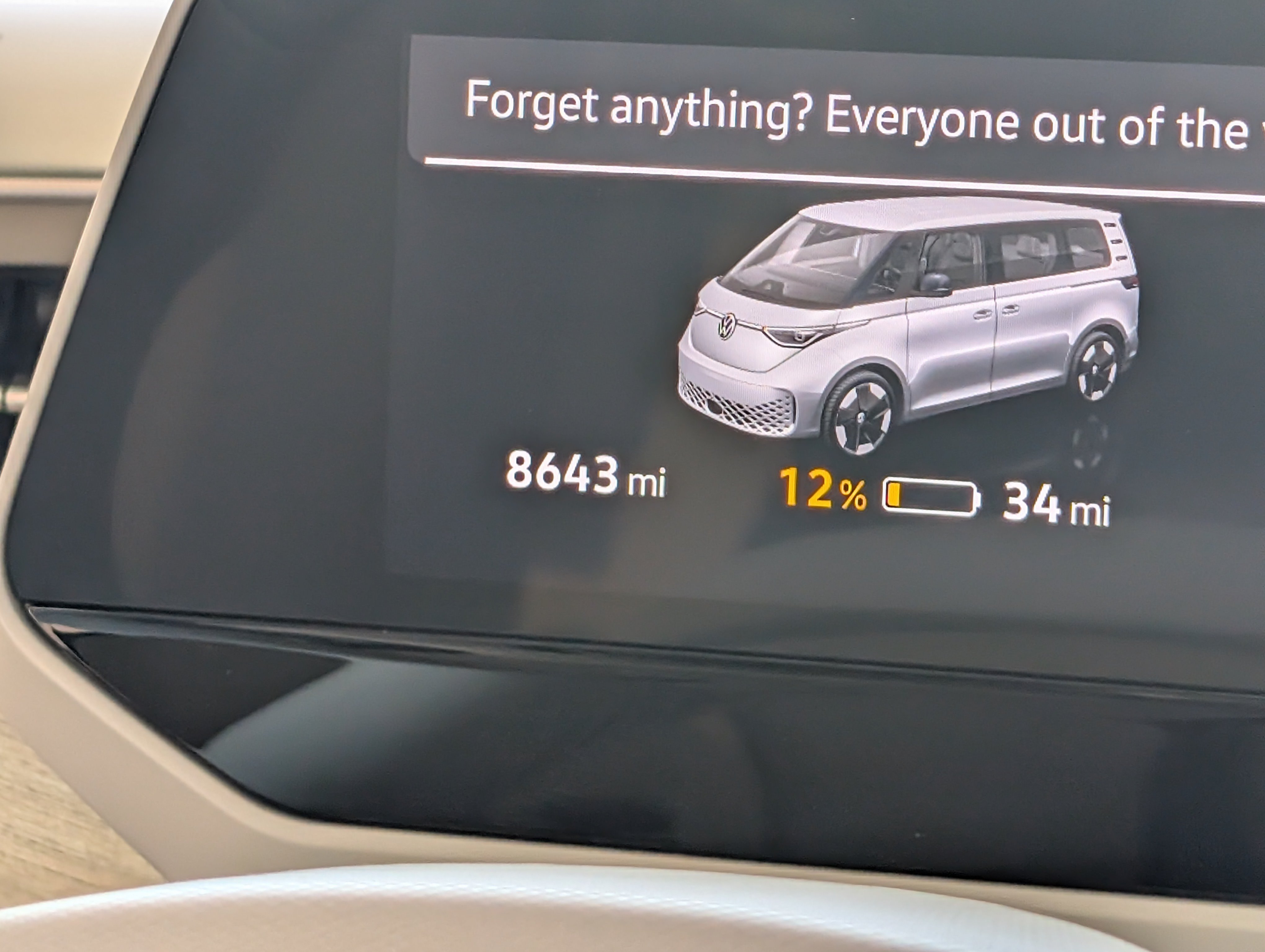 Used 2025 Volkswagen ID. Buzz Pro S Plus RWD image 28