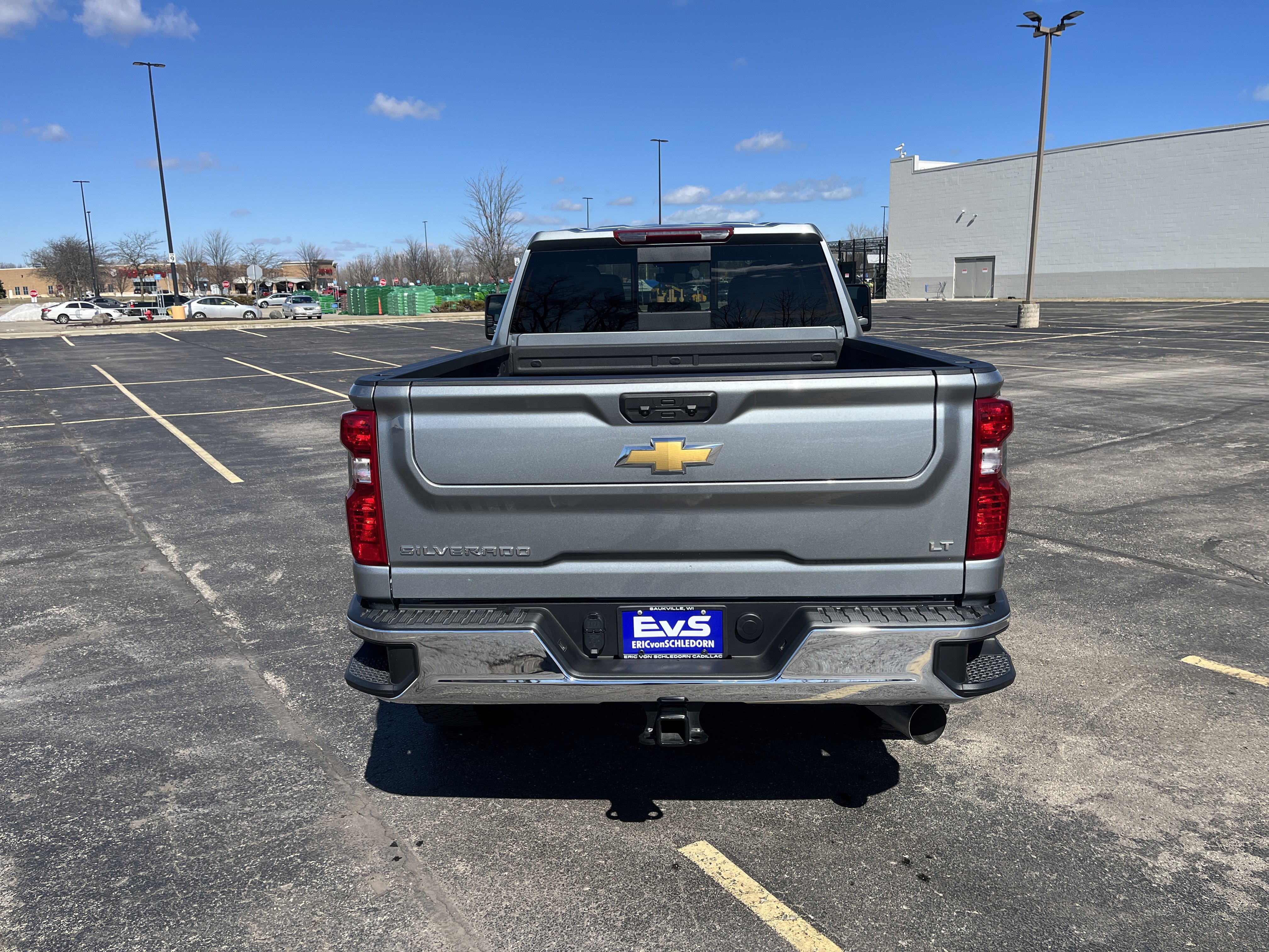 Used 2025 Chevrolet Silverado 2500 LT image 5