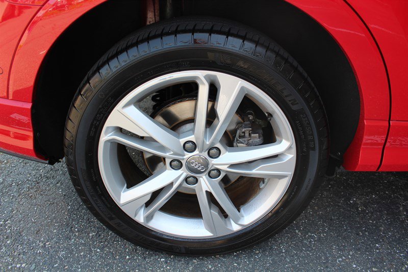 Used 2020 Audi Q3 2.0T Prestige w/ Prestige Package image 30