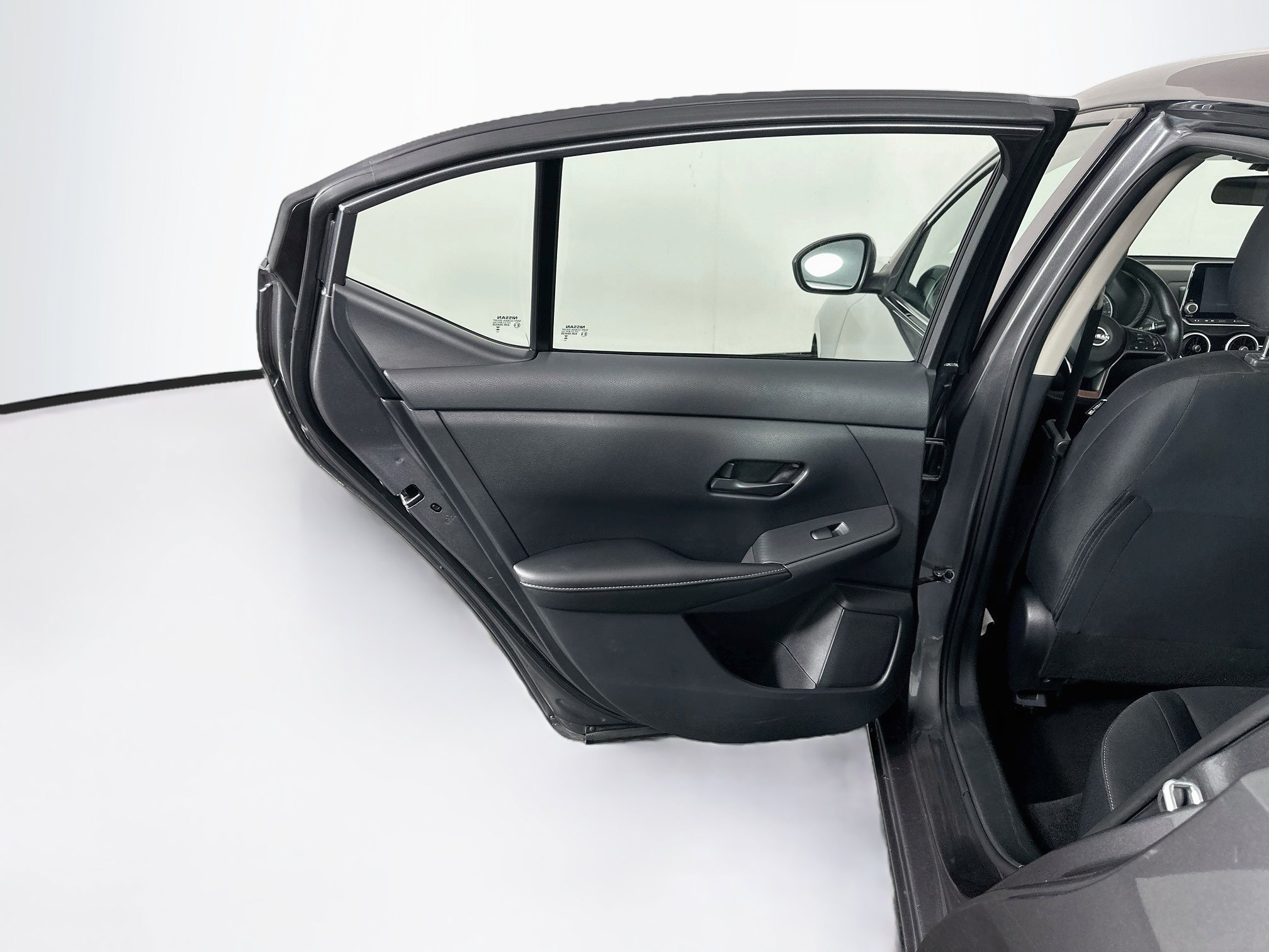 Used 2025 Nissan Sentra SV FWD image 24