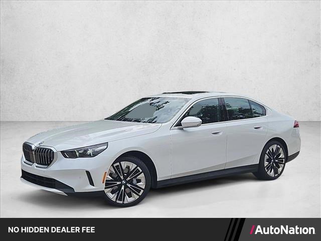 Used 2024 BMW 530i RWD image 1