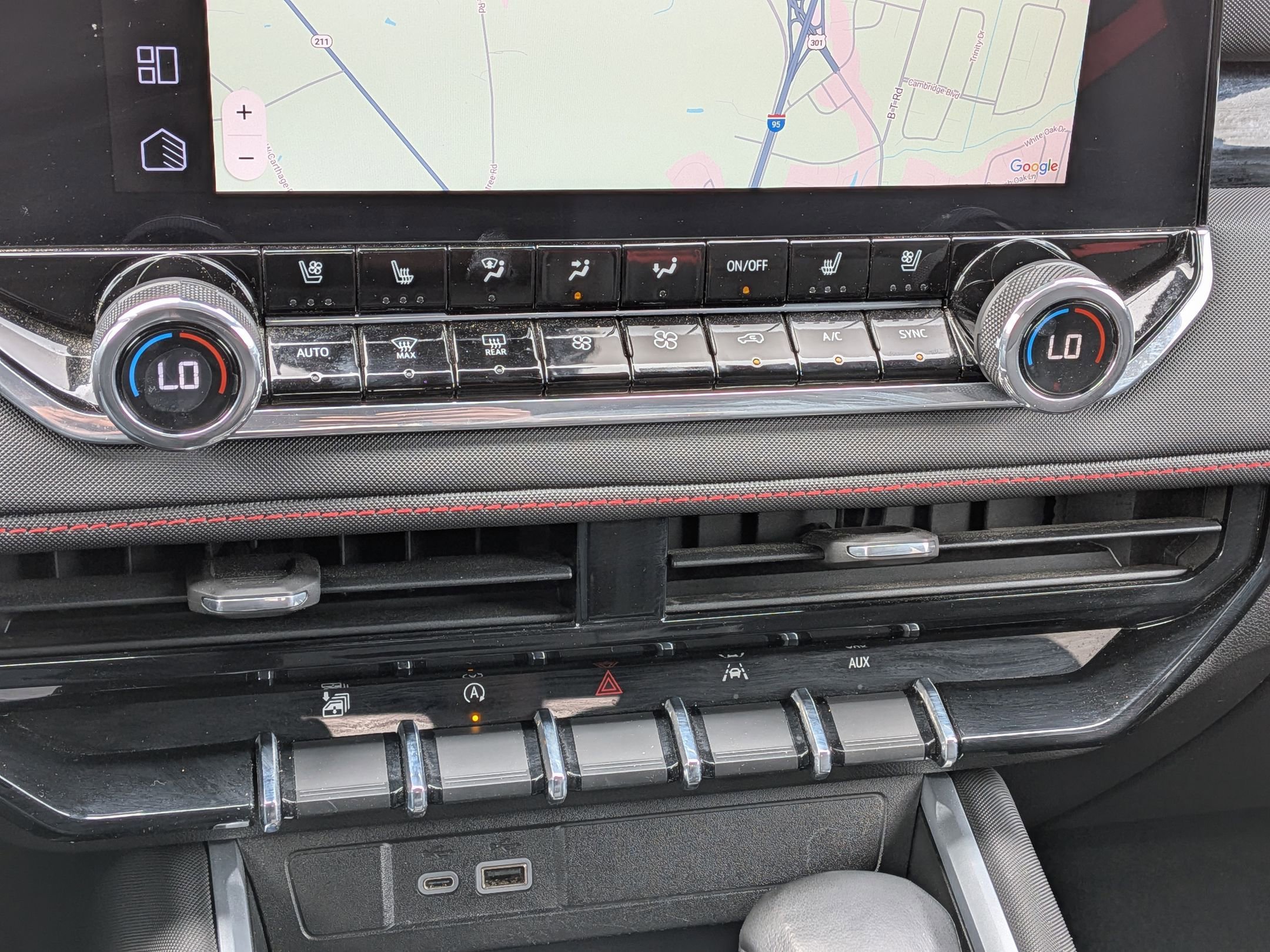 Used 2024 Chevrolet Colorado Z71 w/ Z71 Convenience Package 2 image 25