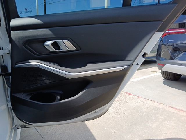 Used 2021 BMW 330e w/ Convenience Package image 10