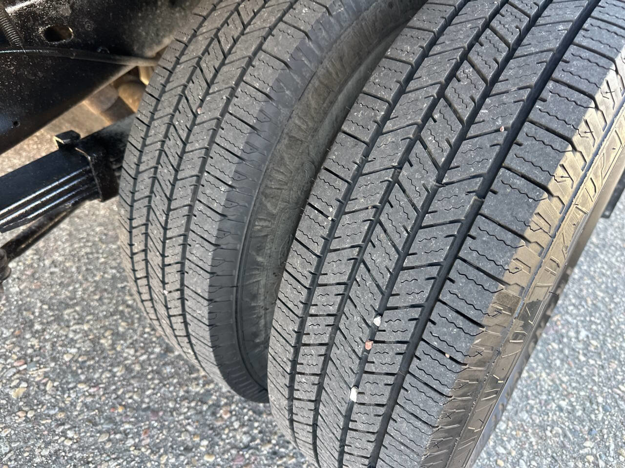 Used 2017 Ford E-350 and Econoline 350 Super Duty w/ Exterior Upgrade Package image 13