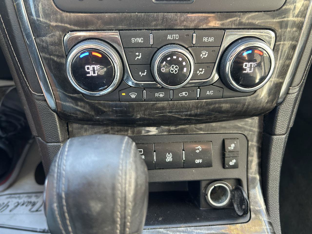 Used 2013 Buick Enclave Leather FWD image 25