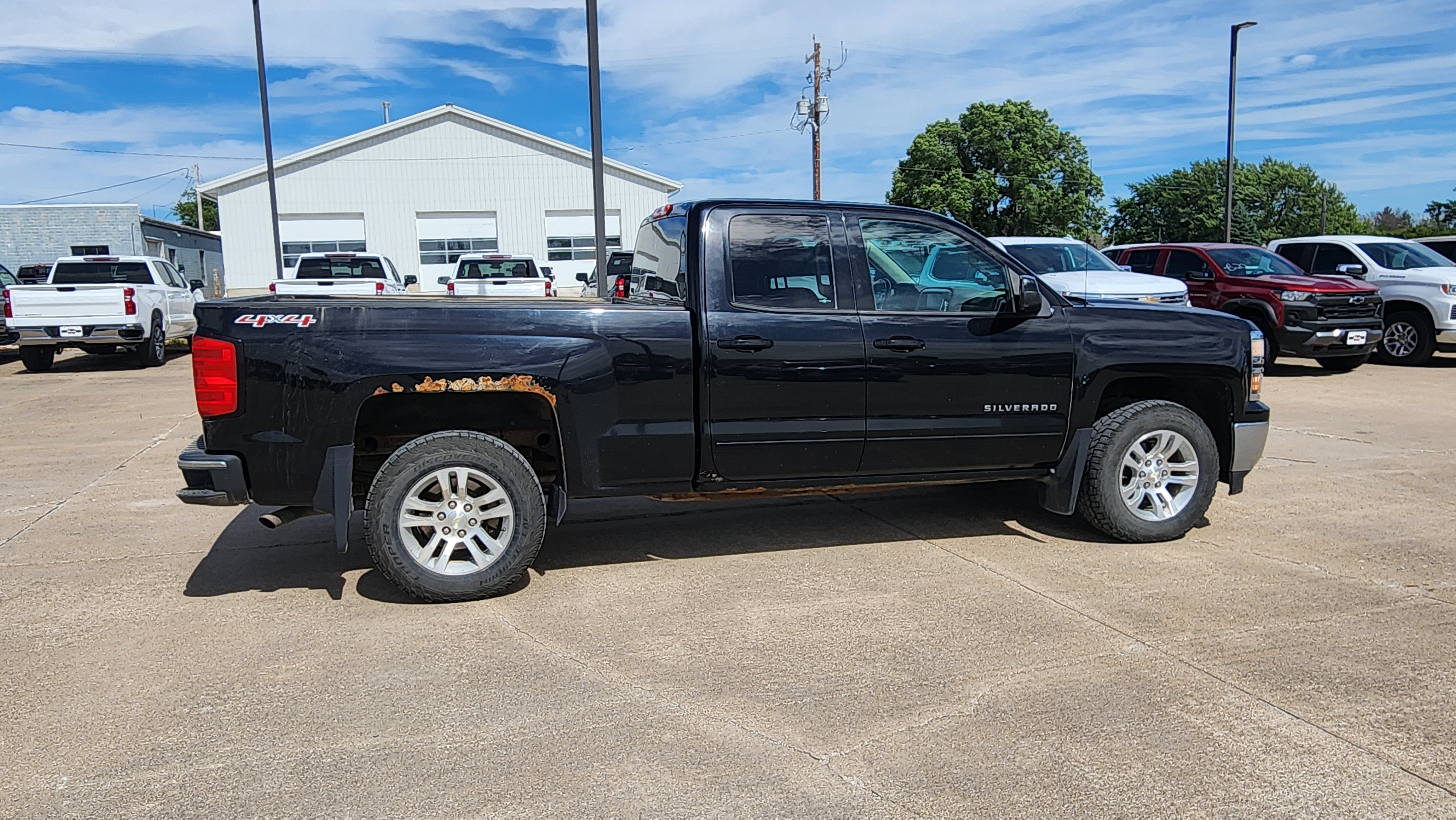 Used 2015 Chevrolet Silverado 1500 LT w/ All Star Edition AWD/4WD image 4