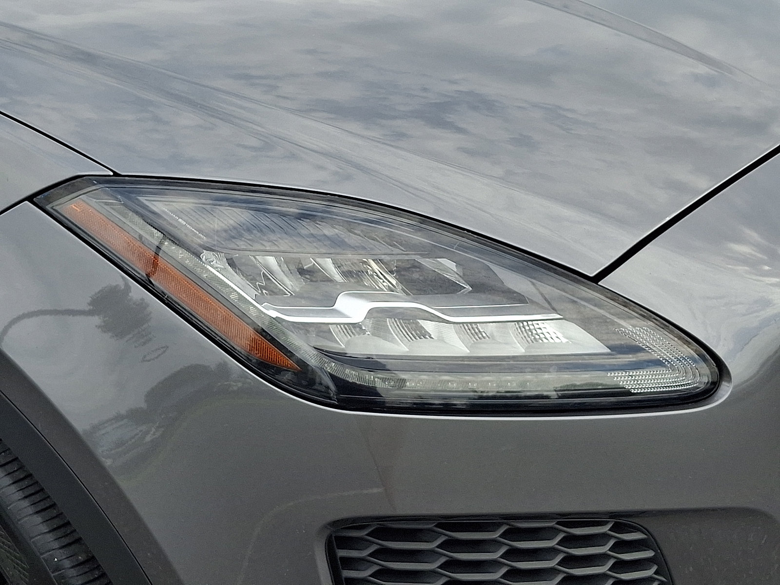Used 2020 Jaguar E-PACE SE AWD/4WD image 9