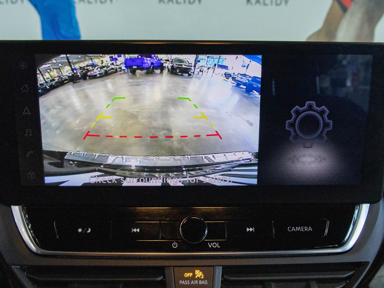 Used 2023 Nissan Altima 2.5 SR w/ SR Premium Package image 7