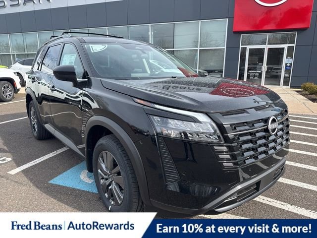 New 2026 Nissan Pathfinder SV image 2