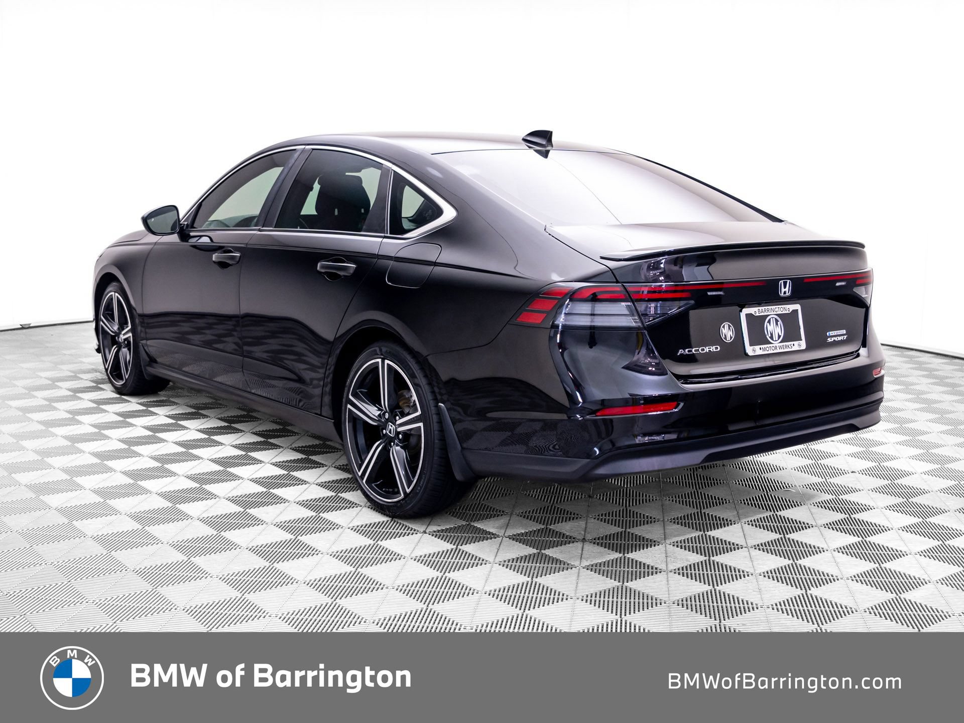 Used 2024 Honda Accord Sport image 3