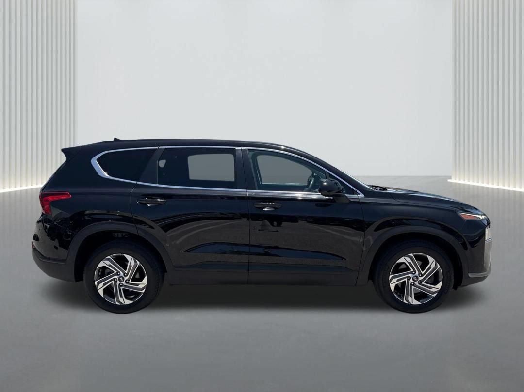 Used 2021 Hyundai Santa Fe SE w/ Cargo Package FWD image 4