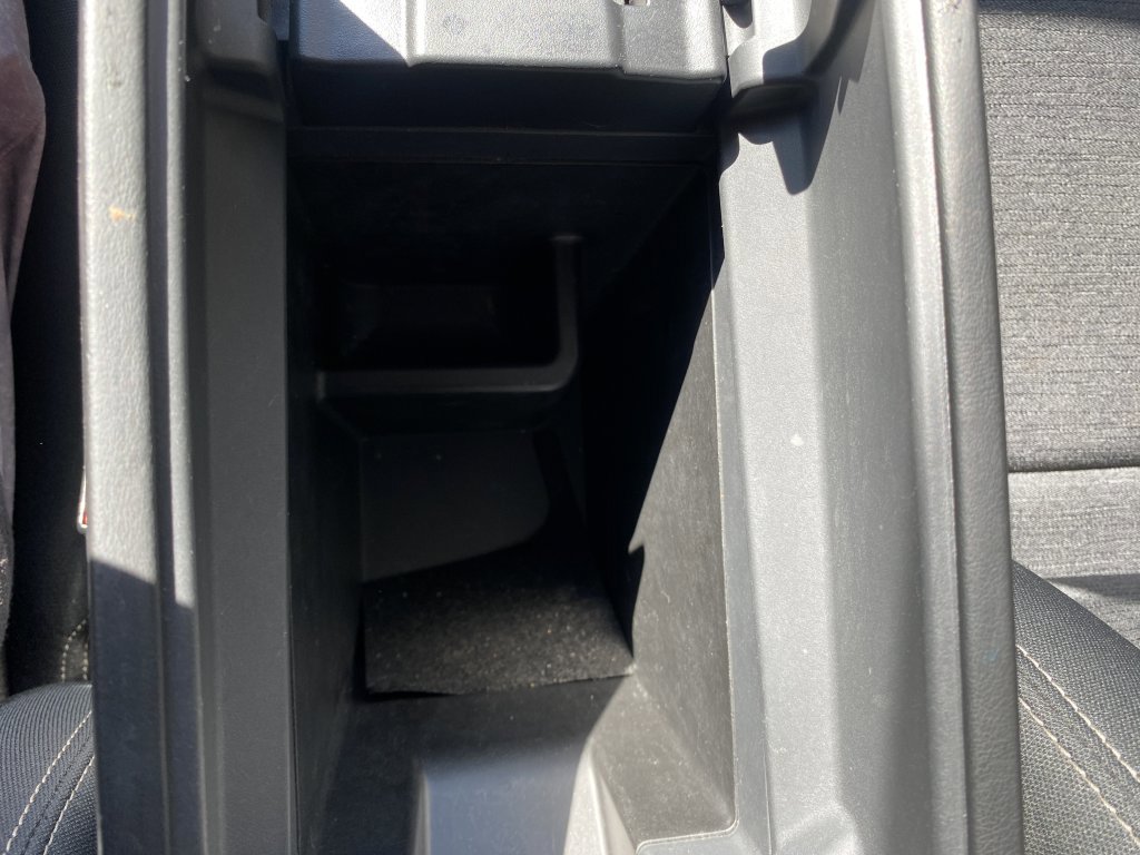Used 2022 Nissan Rogue SV FWD image 34