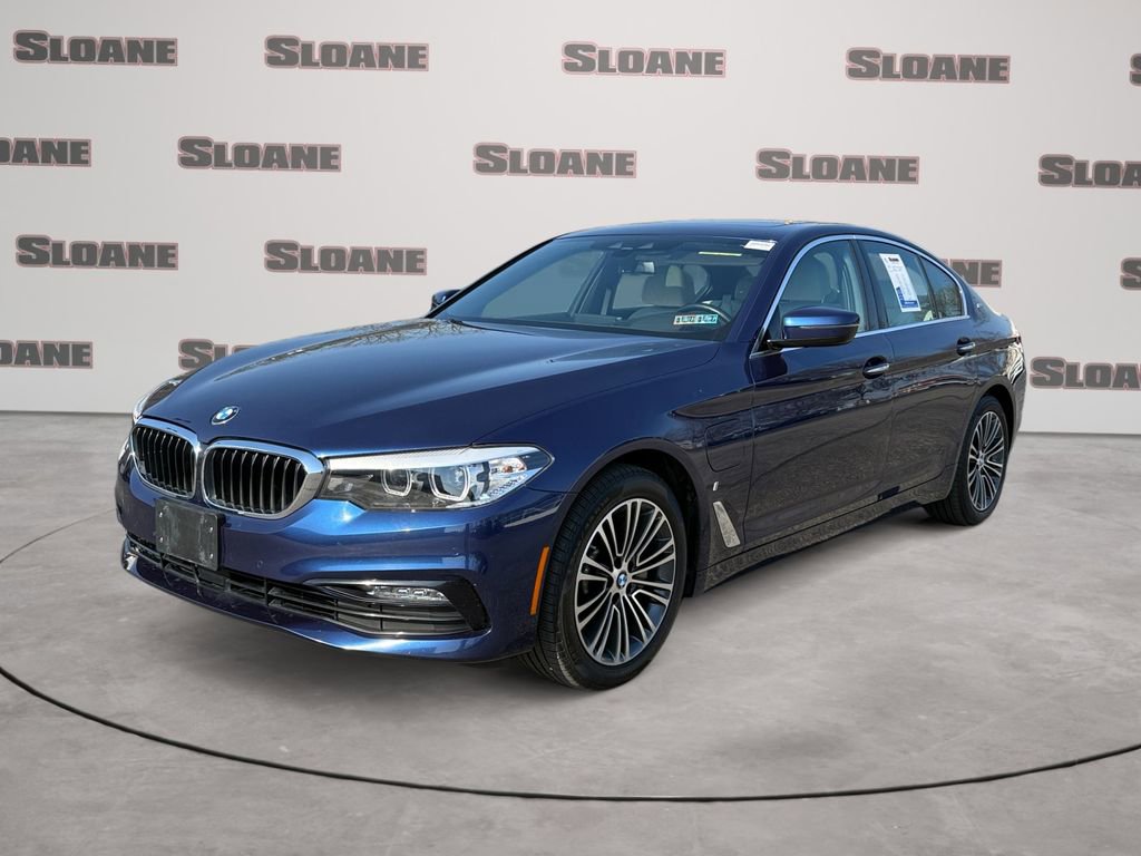 Used 2018 BMW 530e xDrive w/ Premium Package 2