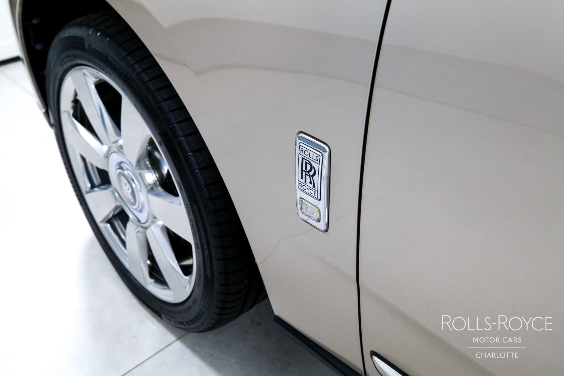 Used 2019 Rolls-Royce Cullinan image 44