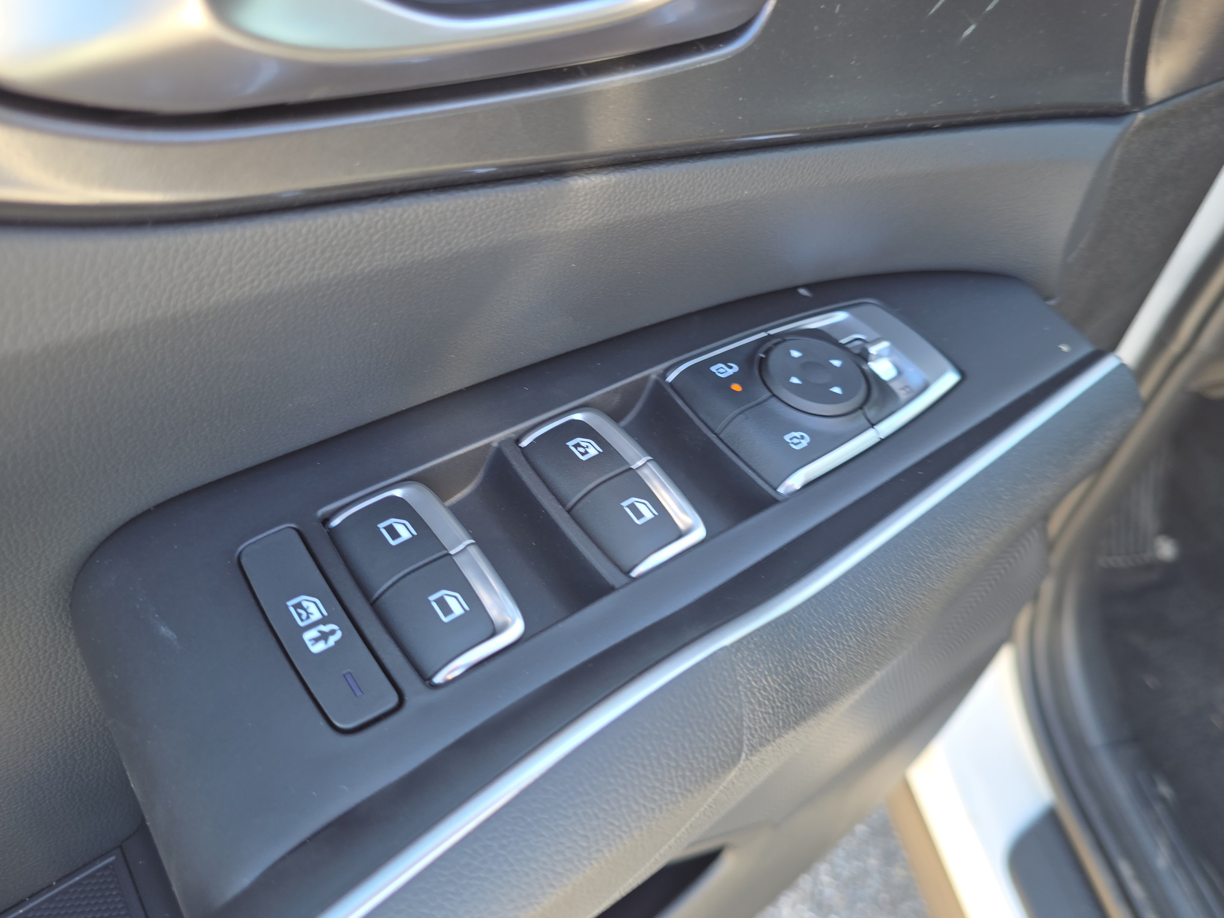 New 2026 Kia Sorento LX FWD image 19
